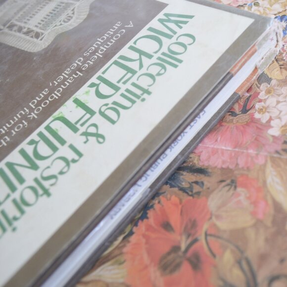 BOOK Collecting & Restoring Wicker Furniture - Picture 3 of 7